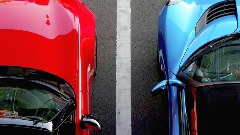Essential tips to buy a brand new car in UAE