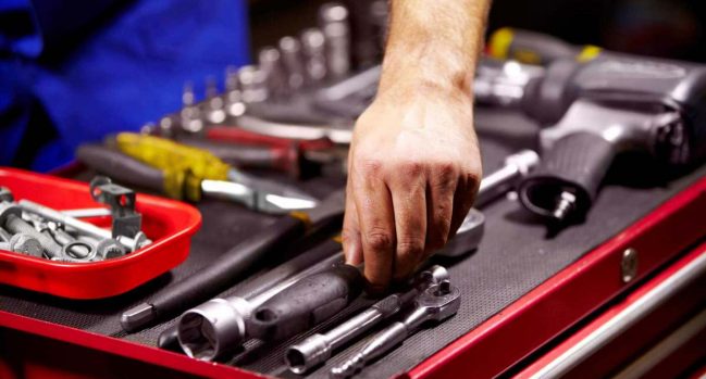 Tools that you can use at your home for car repairing